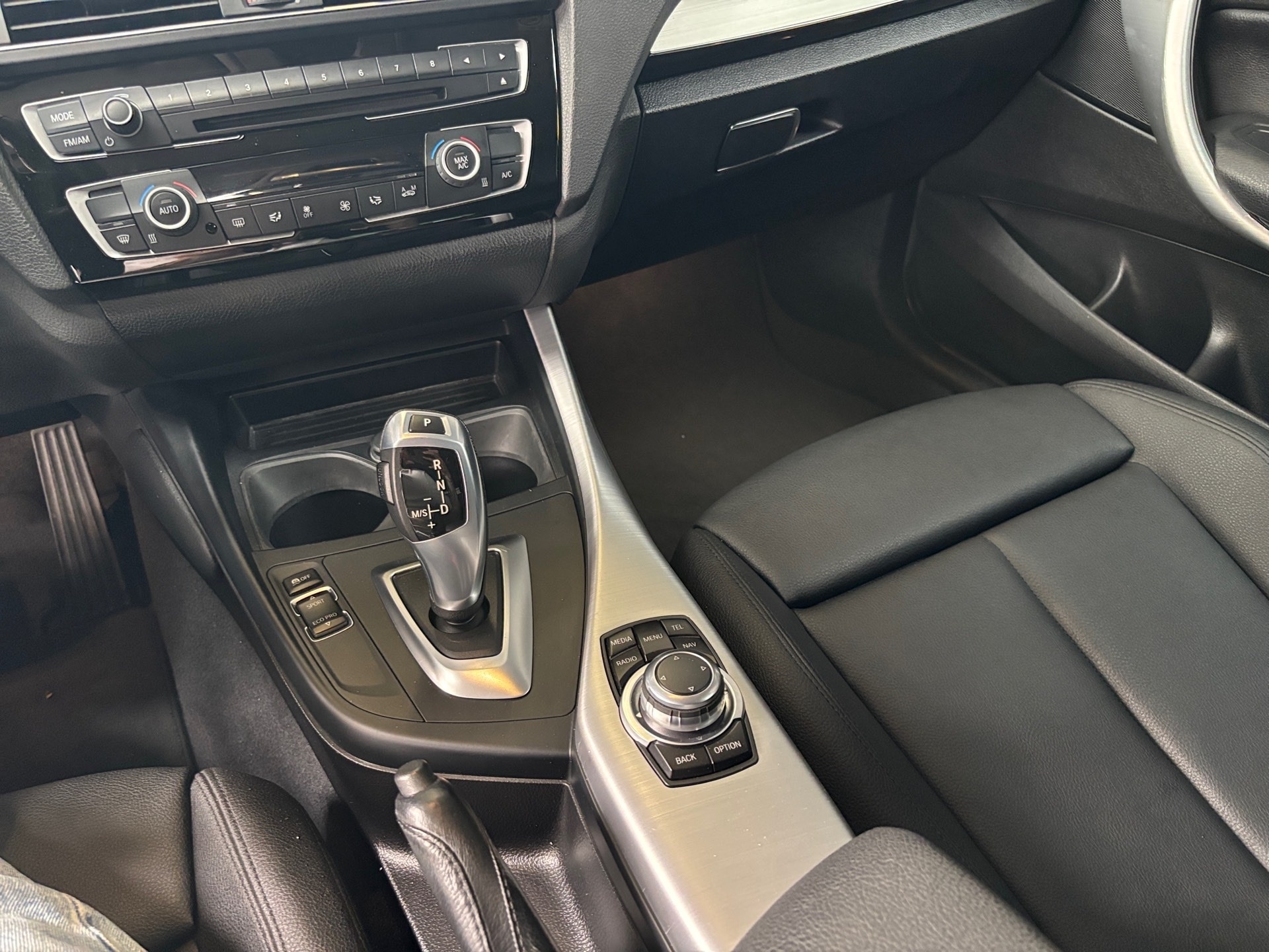 BMW 120i 2.0 16V SPORT GP ACTIVEFLEX 4P AUTOMÁTICO 2015/2016 - Foto 7