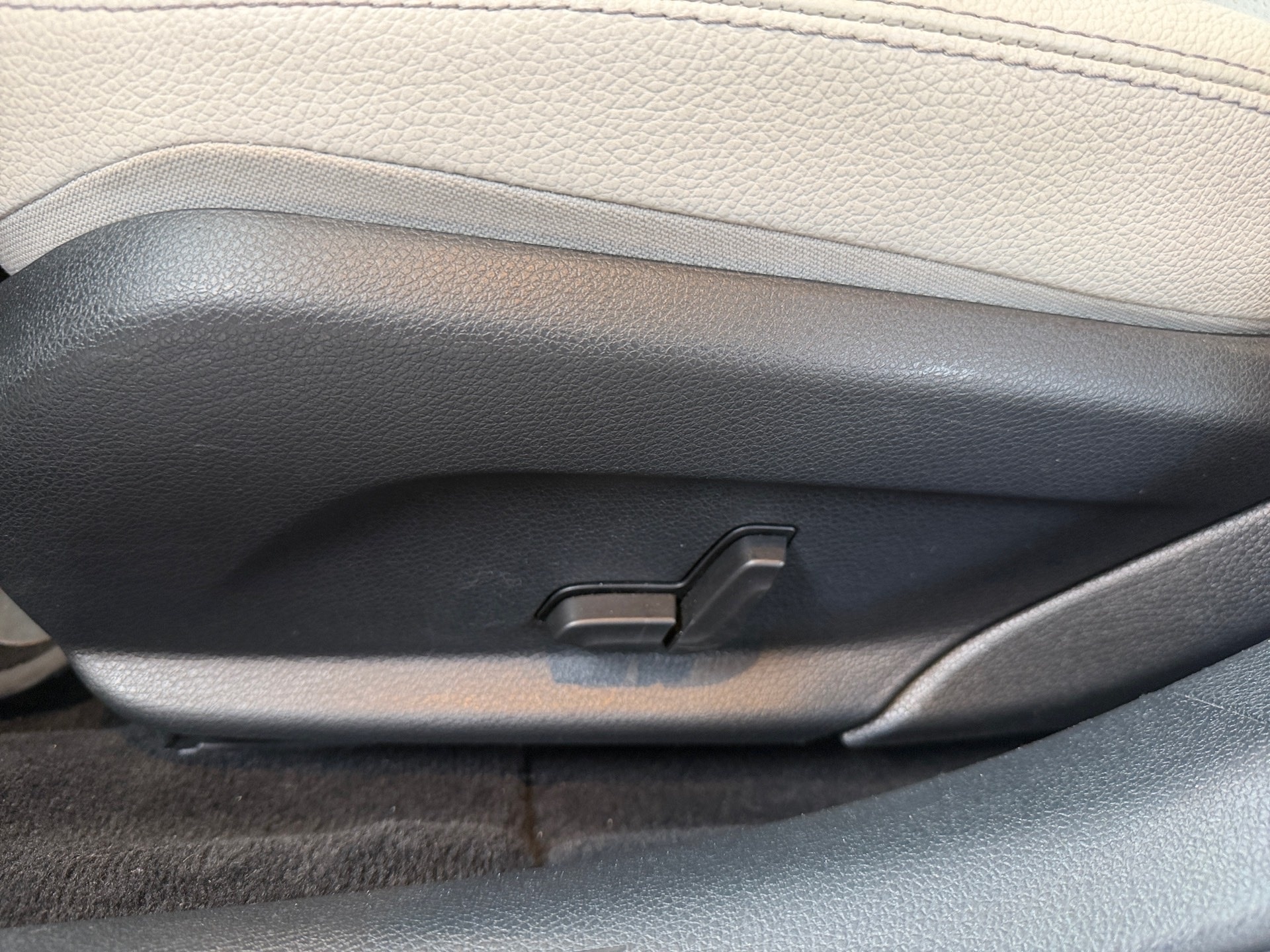 MERCEDES-BENZ C 180 1.6 CGI AVANTGARDE 16V TURBO GASOLINA 4P AUTOMÁTICO 2016/2016 - Foto 13