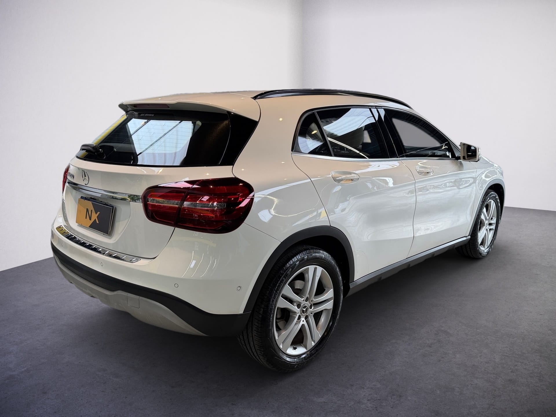 MERCEDES-BENZ GLA 200 1.6 CGI FLEX STYLE 7G-DCT 2019/2020 - Foto 3