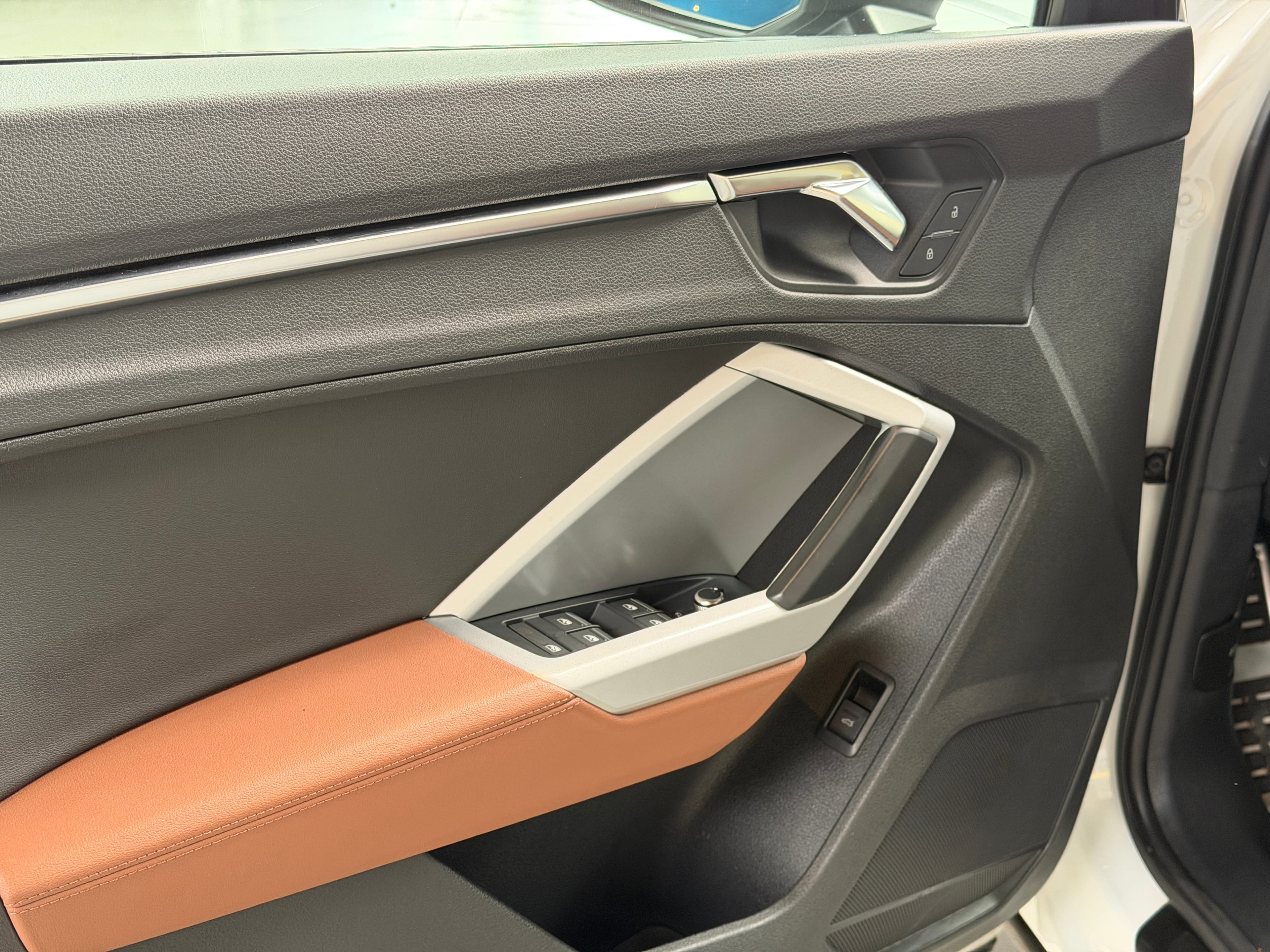 AUDI Q3 1.4 35 TFSI GASOLINA PRESTIGE PLUS S TRONIC 2020/2021 - Foto 5