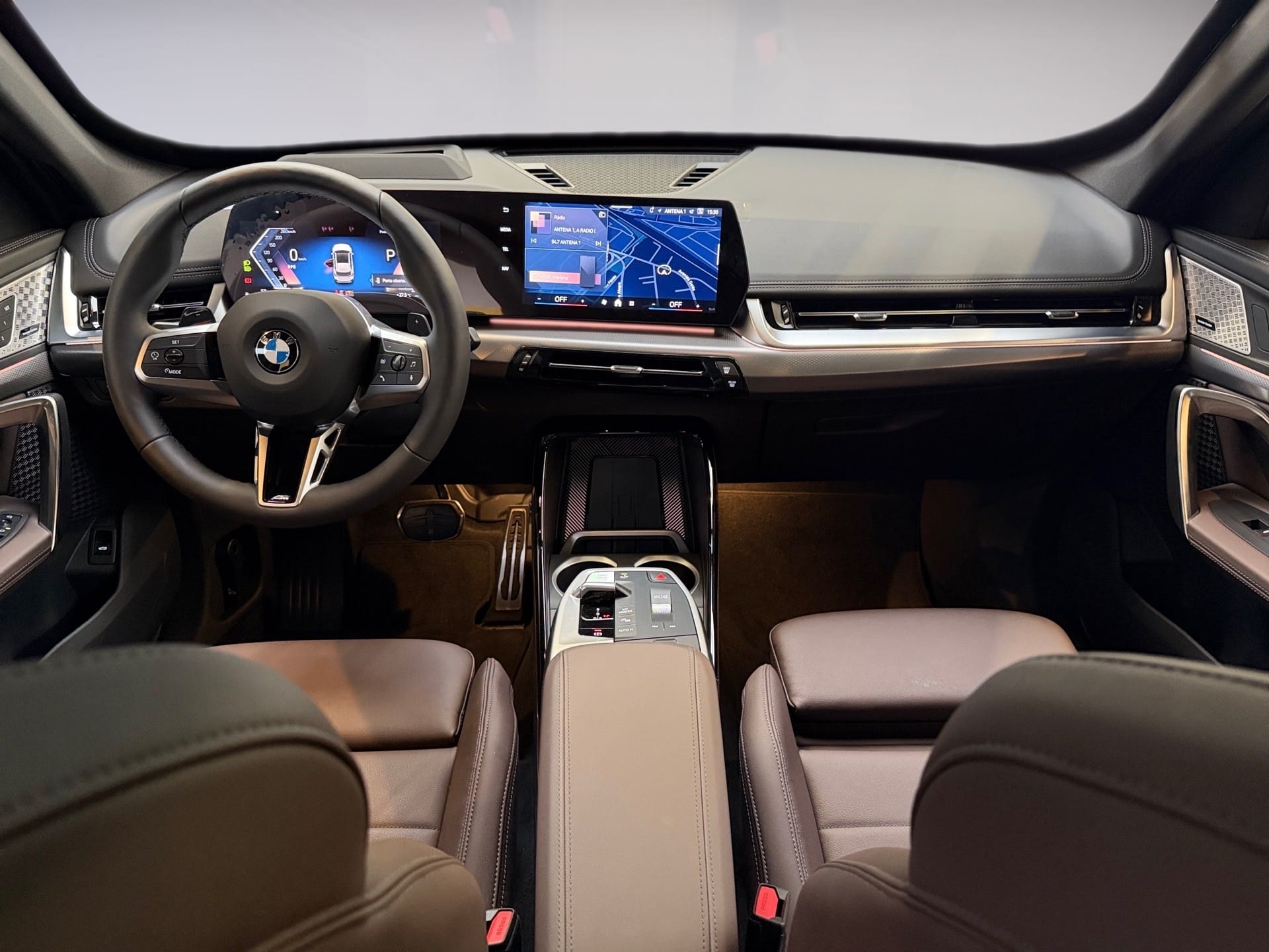 BMW X1 2.0 16V TURBO GASOLINA SDRIVE20I M SPORT STEPTRONIC 2025/2026 - Foto 10