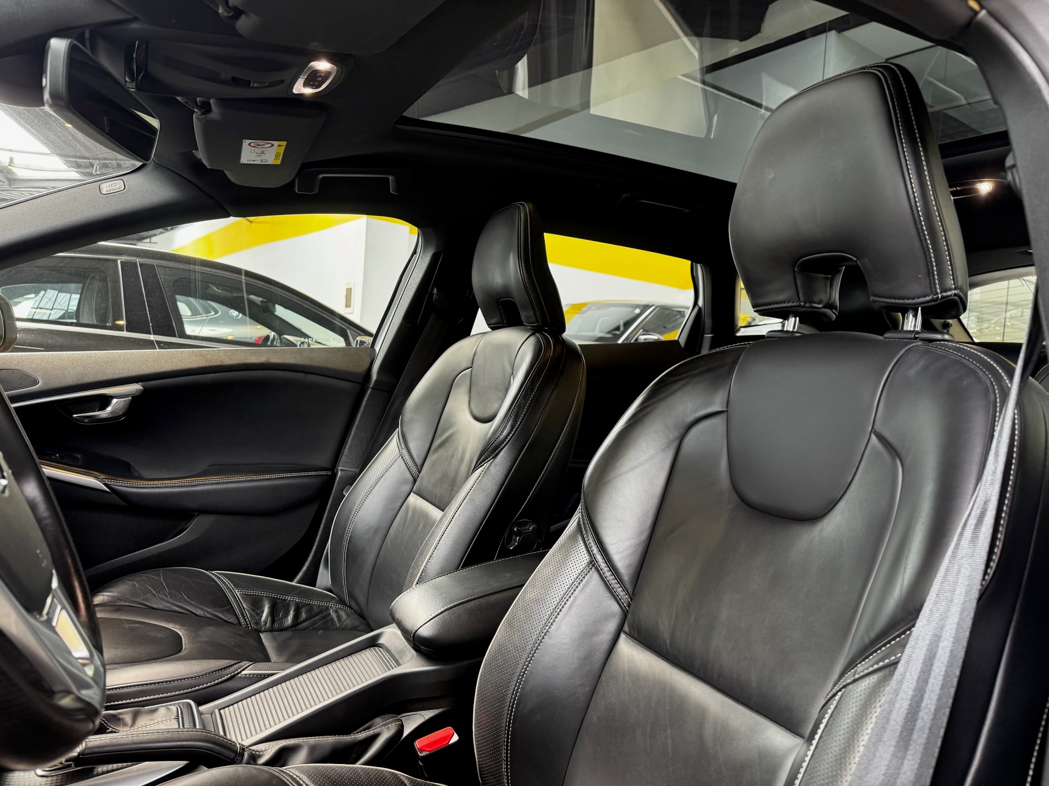 VOLVO V40 2.0 T5 R-DESIGN GASOLINA 4P AUTOMÁTICO 2018/2018 - Foto 6