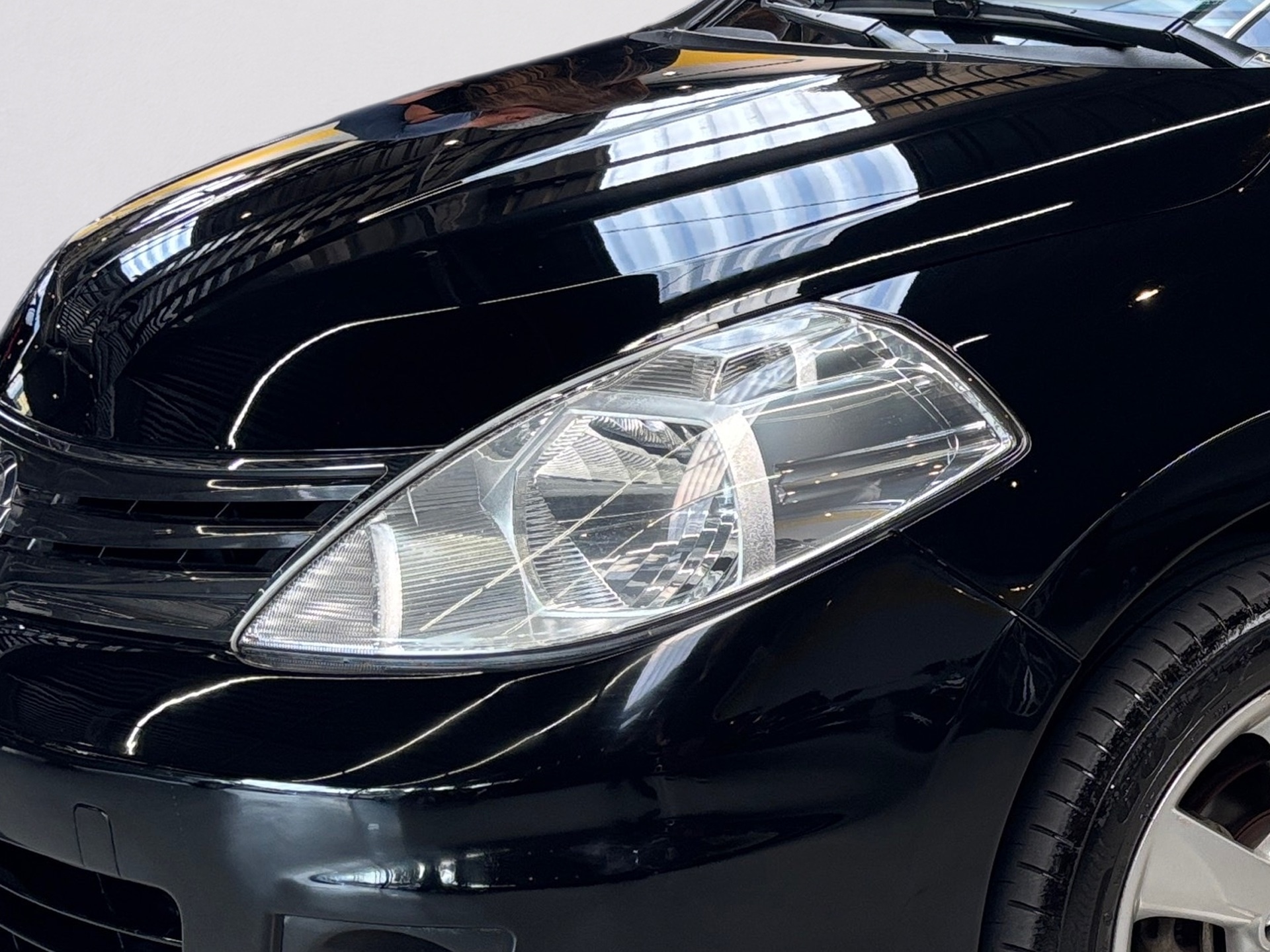 NISSAN TIIDA 1.8 SL 16V FLEX 4P AUTOMÁTICO 2011/2012 - Foto 5