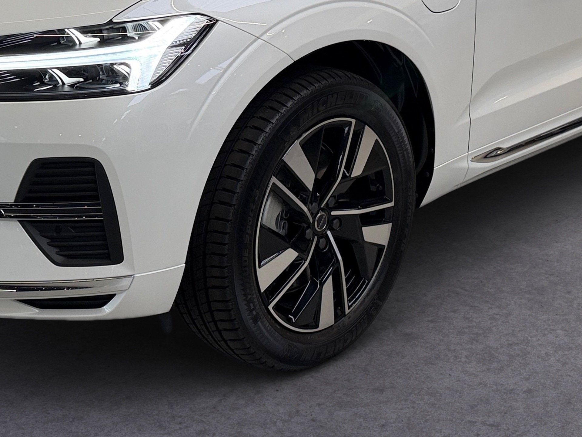 VOLVO XC60 2.0 T8 PHEV PLUS AWD GEARTRONIC 2025/2026 - Foto 5