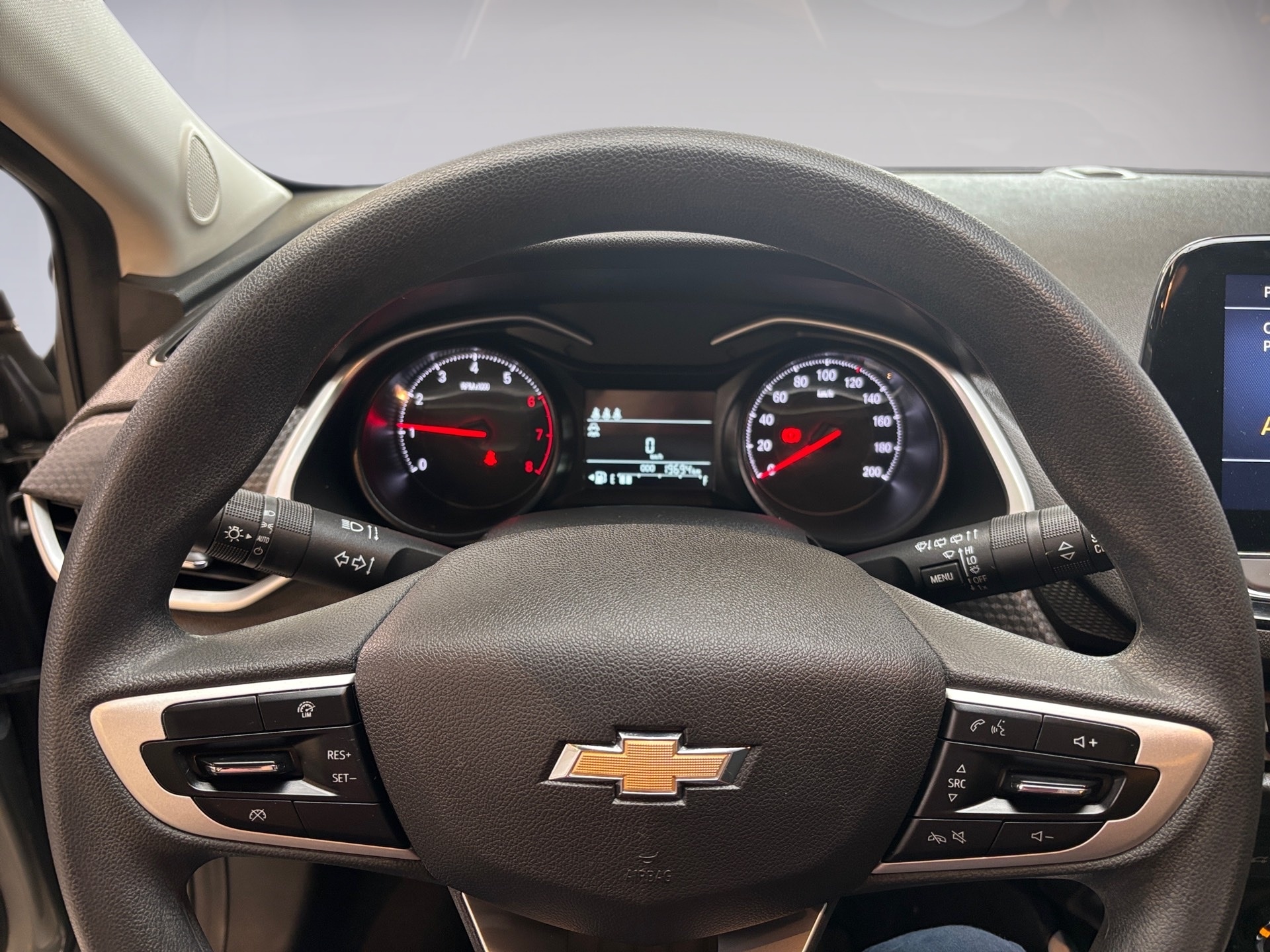 CHEVROLET ONIX 1.0 TURBO FLEX LT MANUAL 2024/2024 - Foto 8