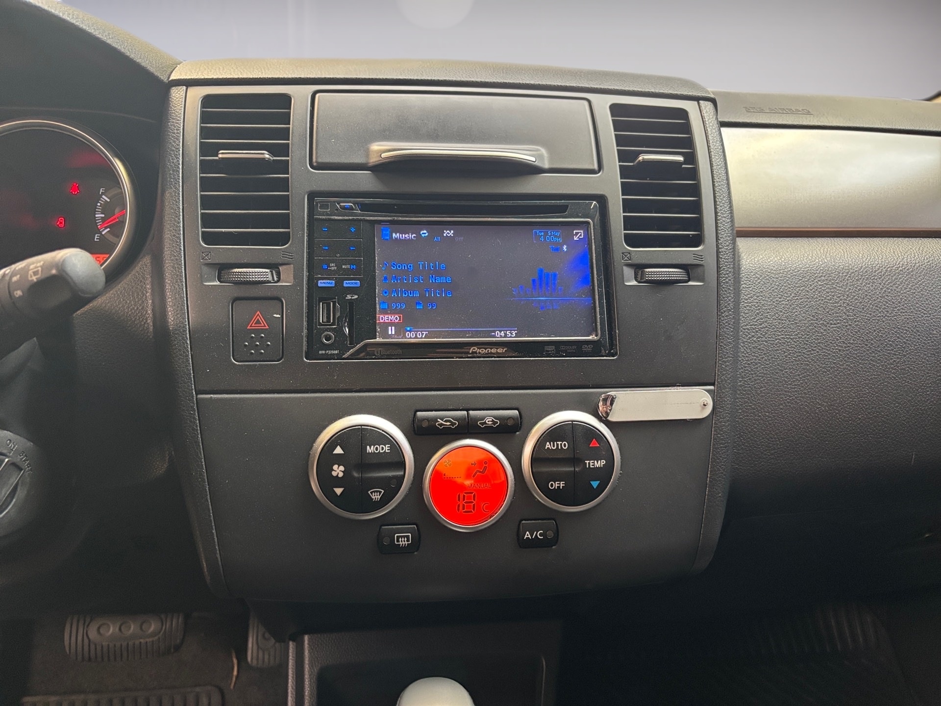 NISSAN TIIDA 1.8 SL 16V FLEX 4P AUTOMÁTICO 2011/2012 - Foto 9