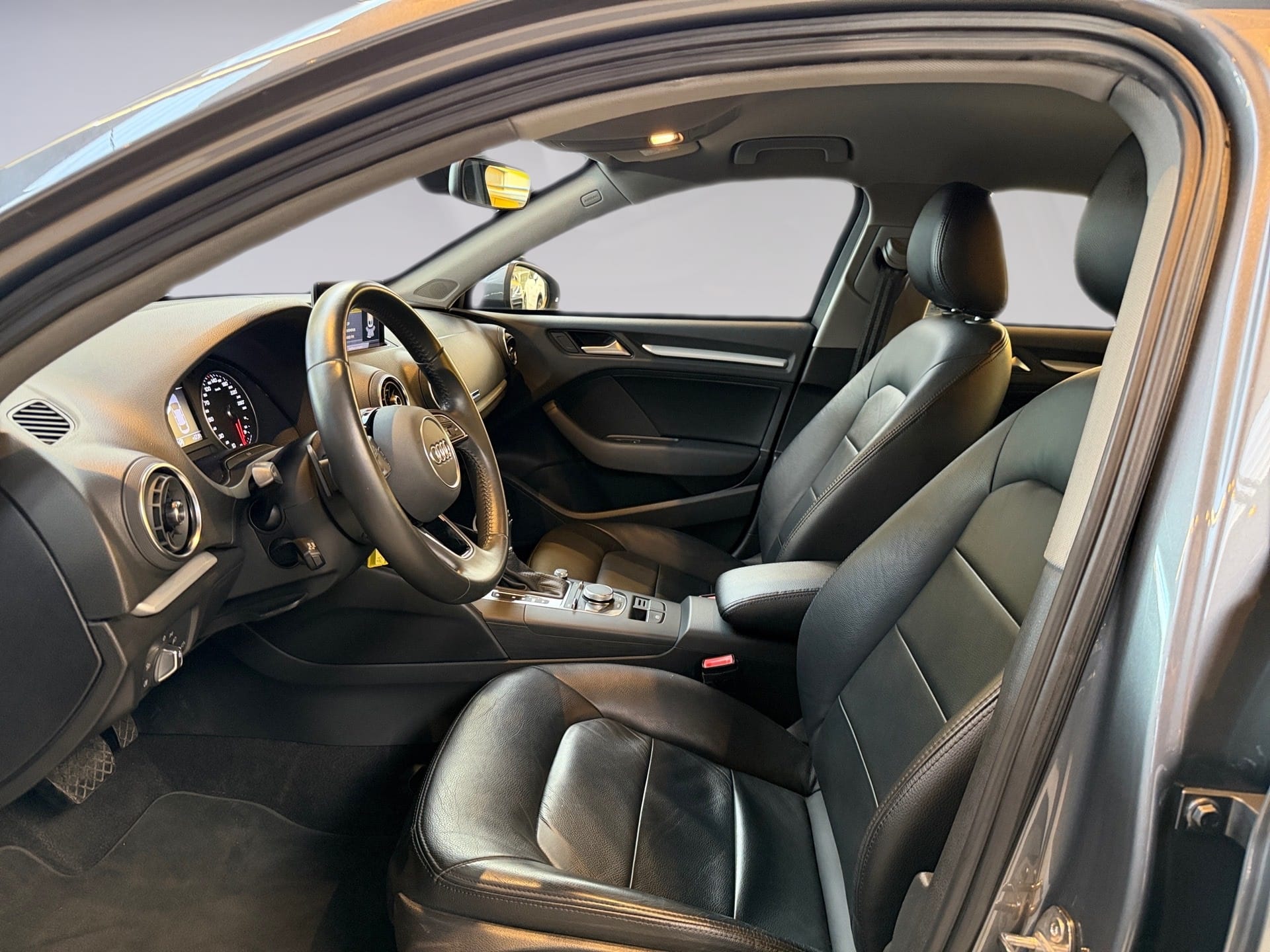 AUDI A3 1.4 TFSI FLEX SEDAN PRESTIGE TIPTRONIC 2018/2019 - Foto 19