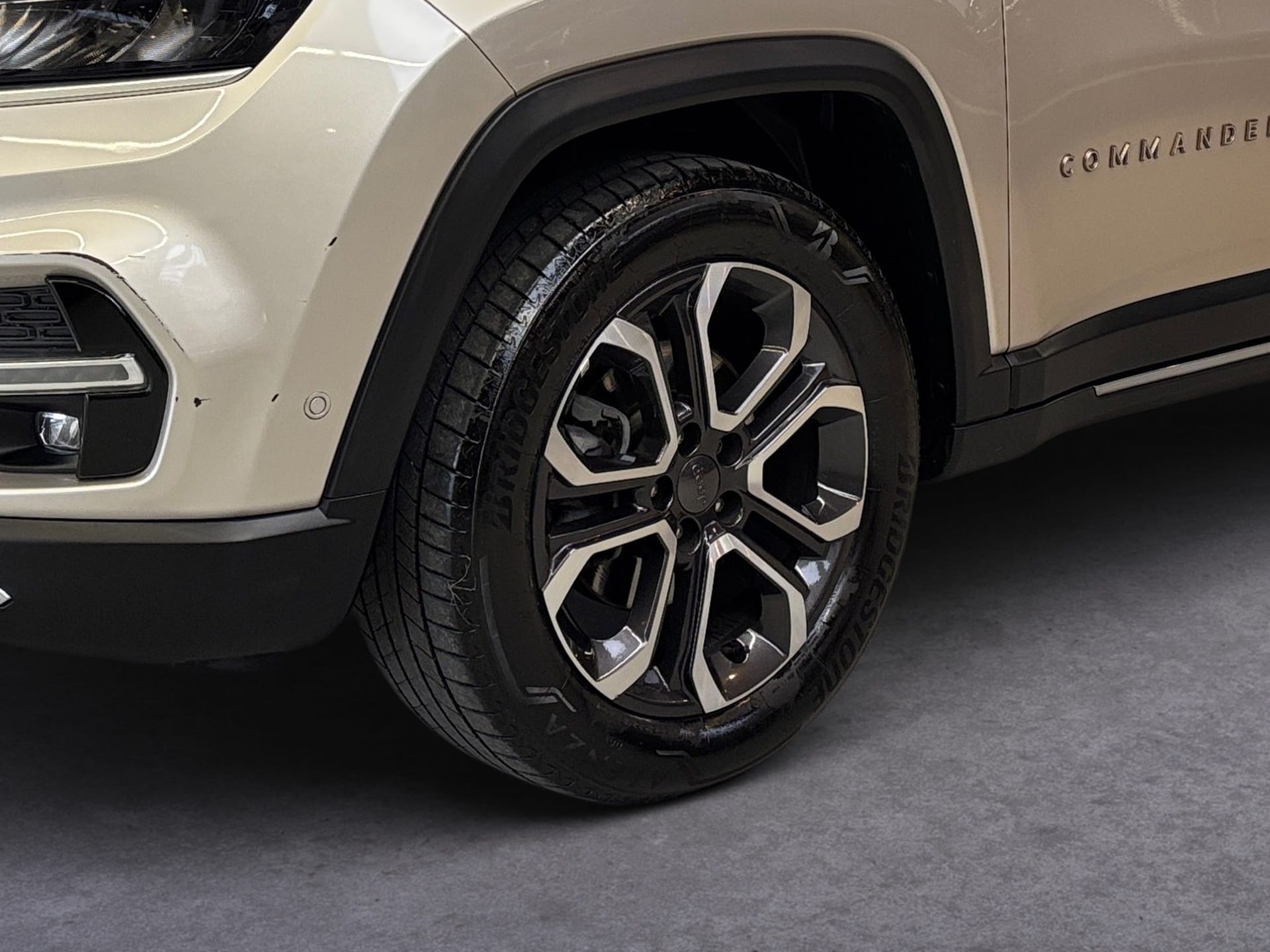 JEEP COMMANDER 1.3 T270 TURBO FLEX LIMITED AT6 2022/2022 - Foto 5