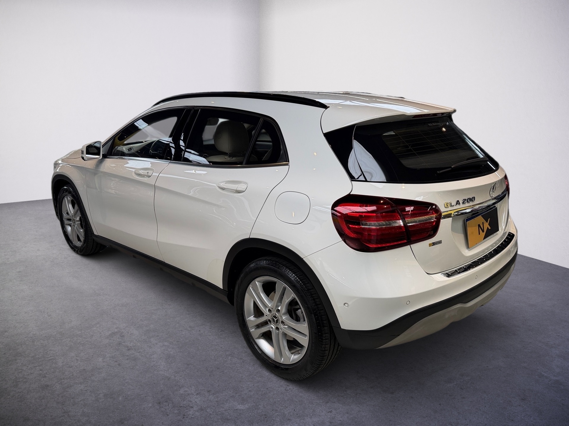 MERCEDES-BENZ GLA 200 1.6 CGI FLEX STYLE 7G-DCT 2019/2020 - Foto 4