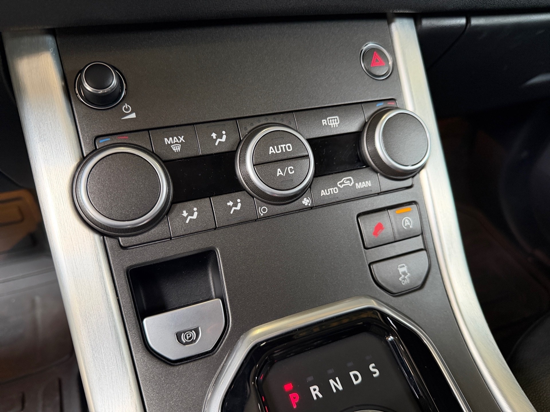 LAND ROVER Range Rover Evoque 2.0 16V TD4 TURBO DIESEL SE 4WD 4P AUTOMÁTICO 2016/2016 - Foto 8