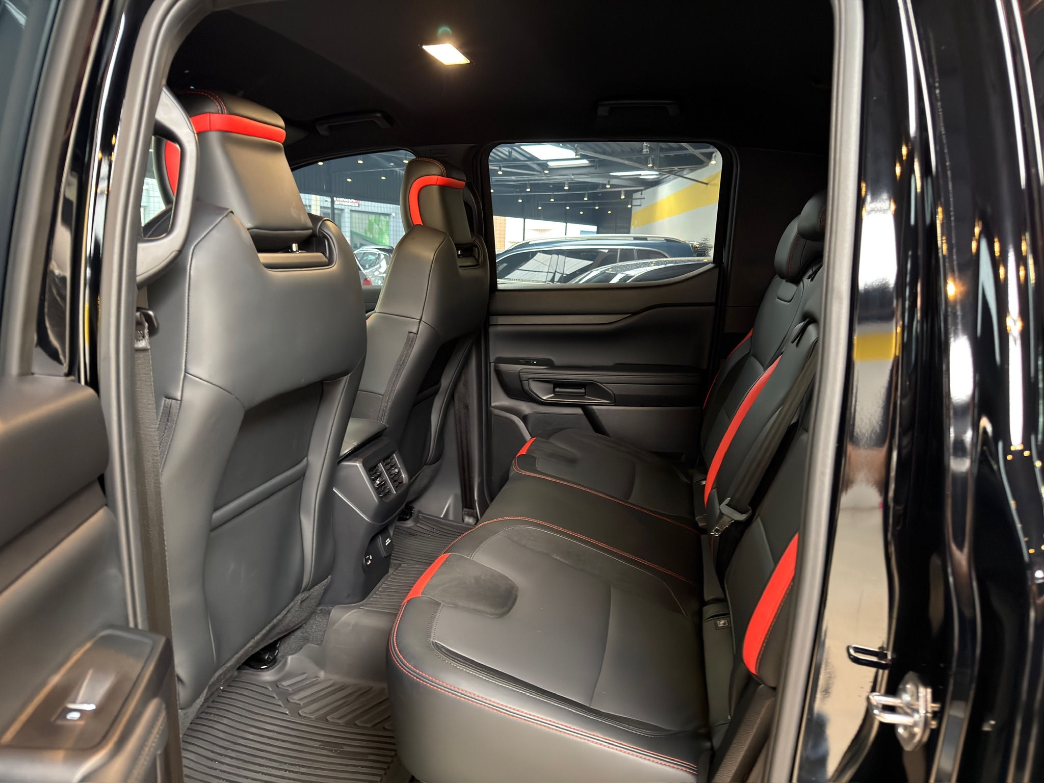 FORD Ranger 3.0 V6 TURBO GASOLINA RAPTOR 4X4 AUTOMÁTICO 2025/2025 - Foto 8