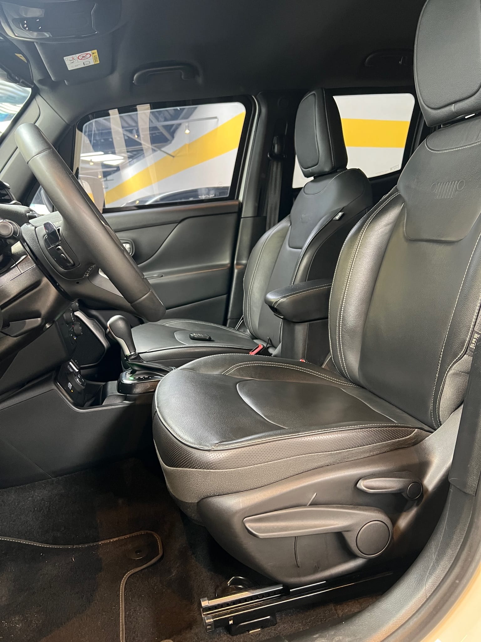 JEEP RENEGADE 1.3 T270 Turbo Flex S 4x4 At9 2022/2022 - Foto 10