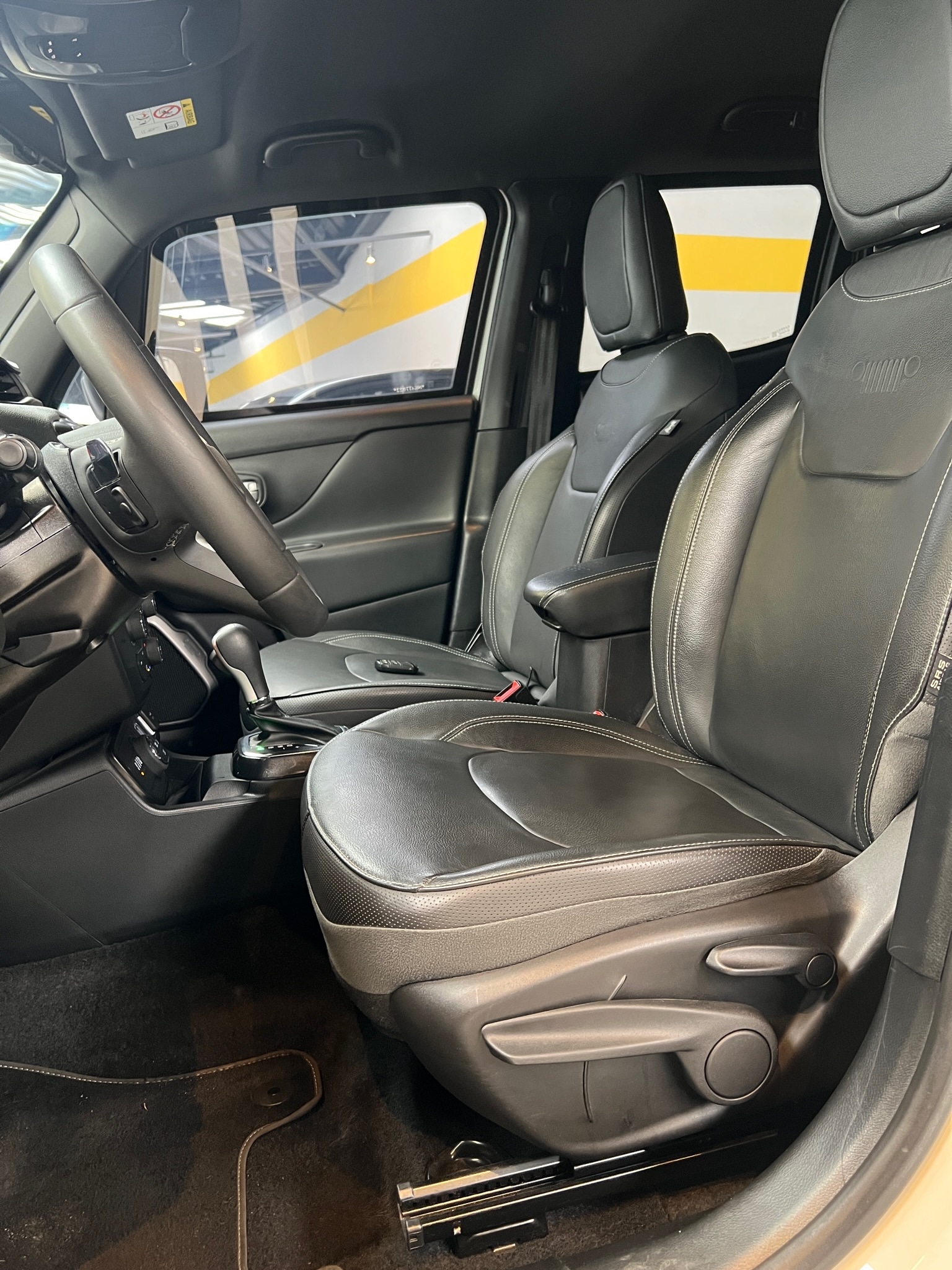 JEEP RENEGADE 1.3 T270 Turbo Flex S 4x4 At9 2022/2022 - Foto 10