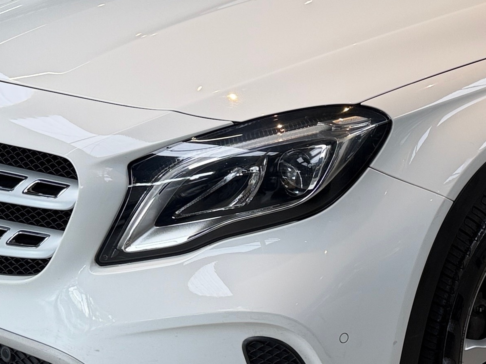 MERCEDES-BENZ GLA 200 1.6 CGI FLEX STYLE 7G-DCT 2019/2020 - Foto 17
