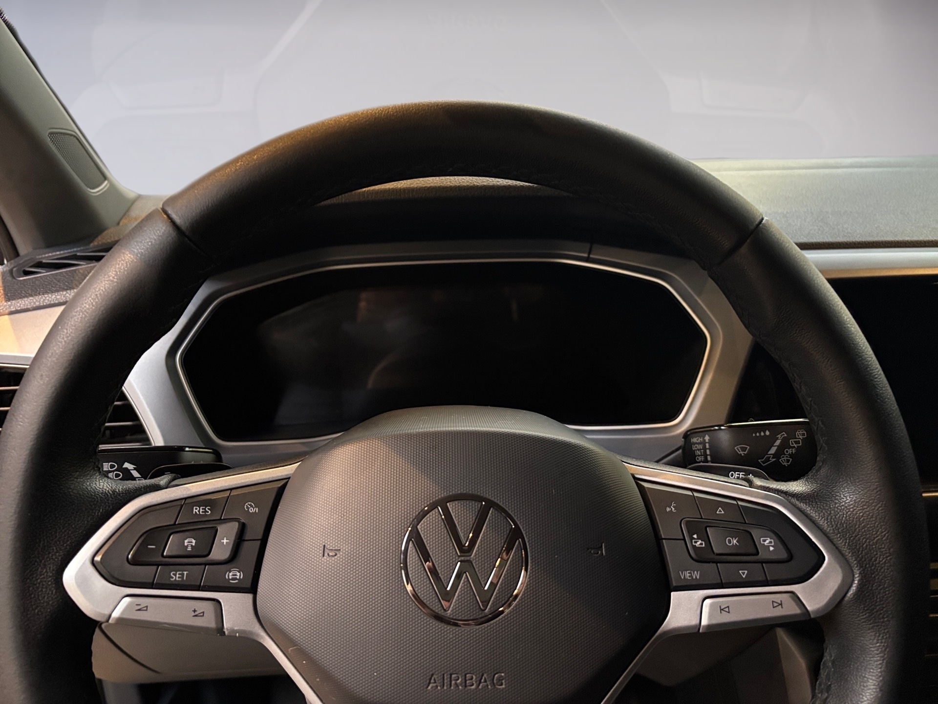 VOLKSWAGEN T-CROSS 1.0 200 TSI TOTAL FLEX AUTOMÁTICO 2022/2023 - Foto 8