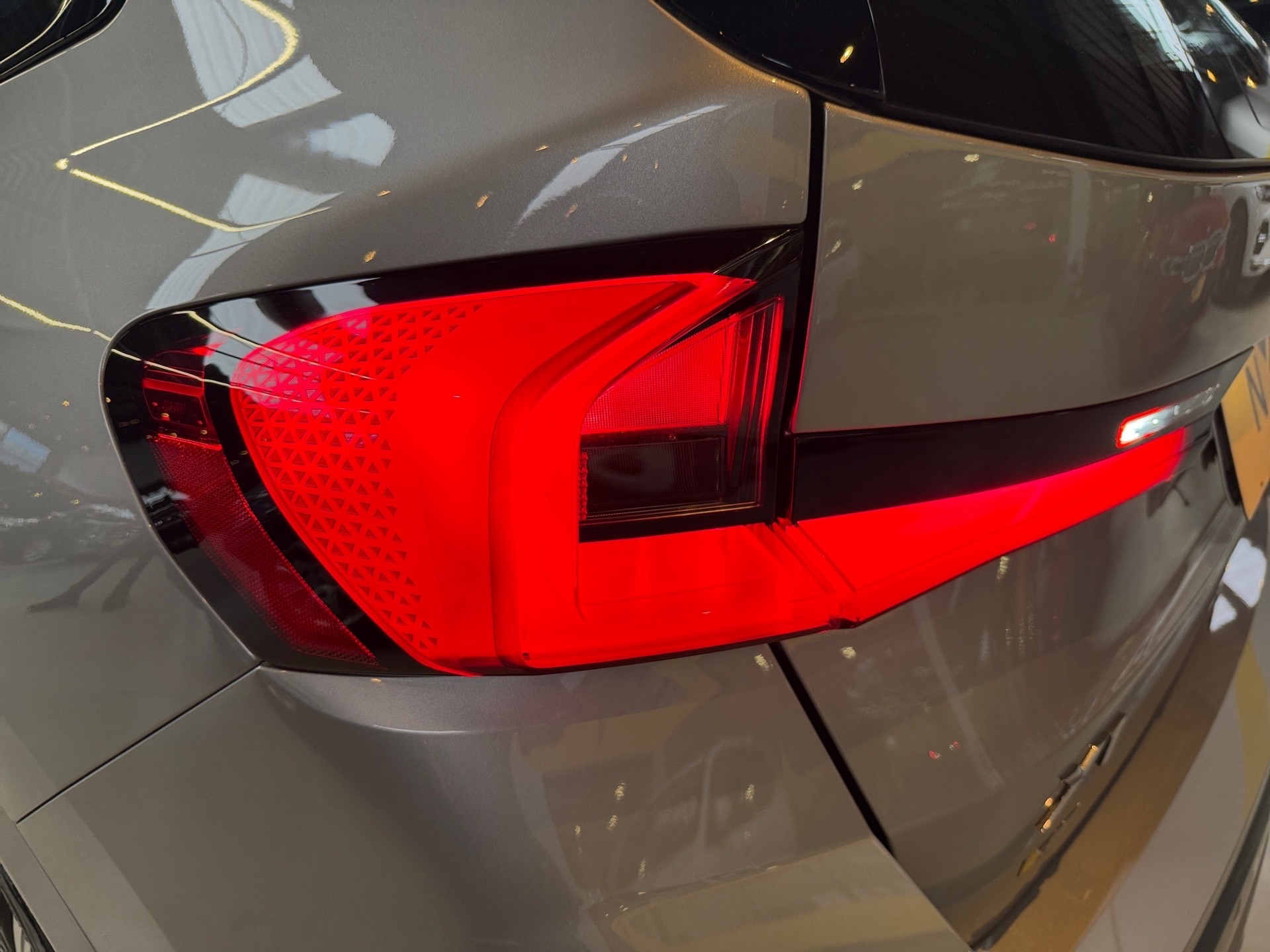 BMW X1 2.0 16V TURBO GASOLINA SDRIVE20I M SPORT STEPTRONIC 2025/2026 - Foto 9