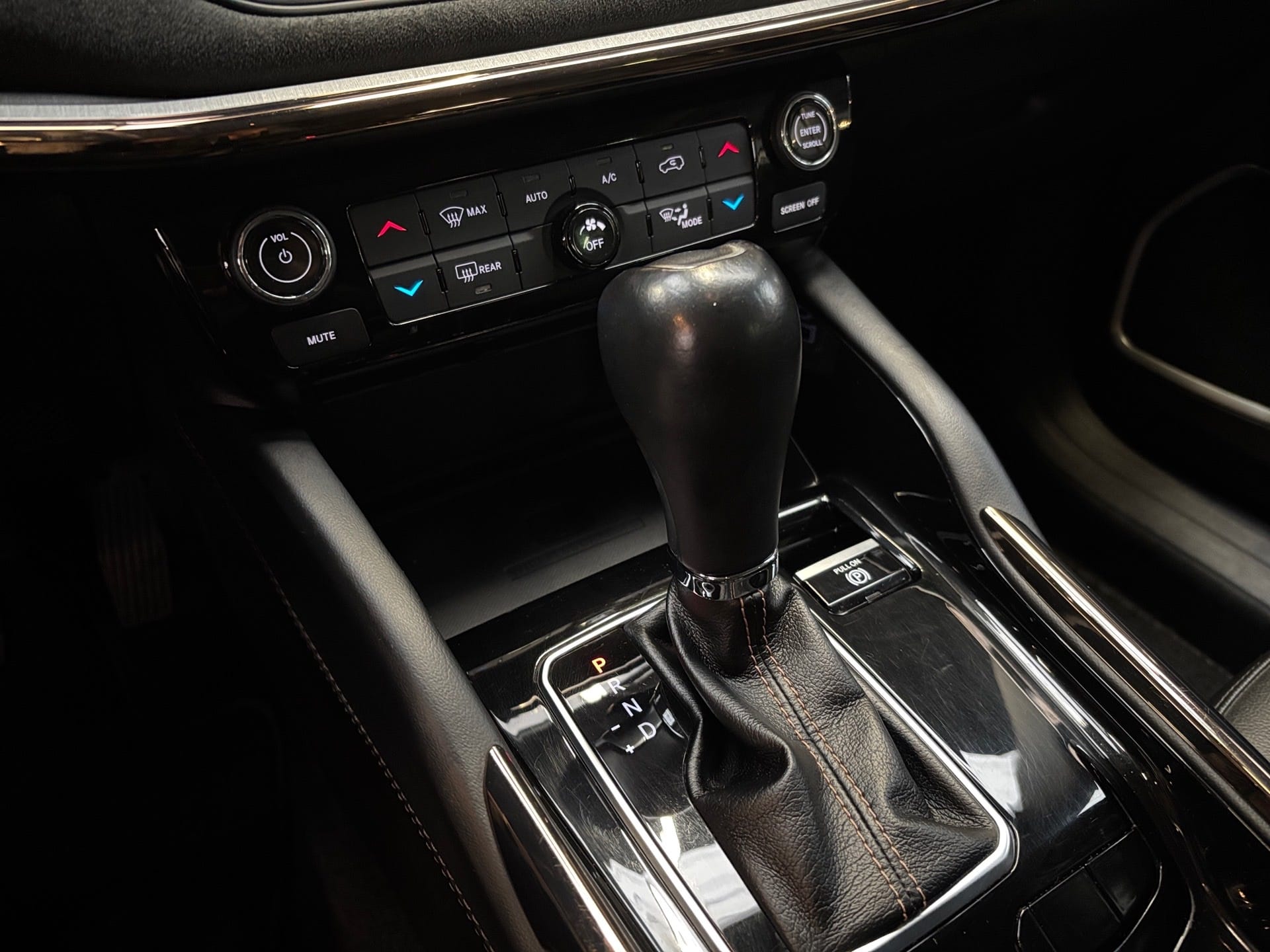 JEEP COMMANDER 1.3 T270 TURBO FLEX LIMITED AT6 2022/2022 - Foto 15