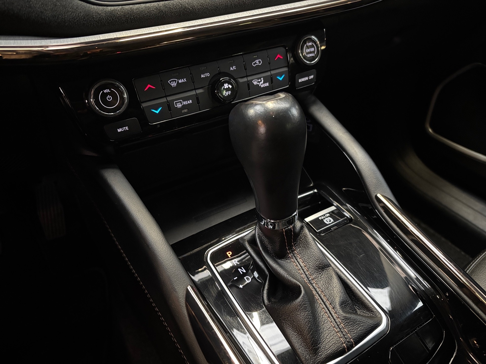 JEEP COMMANDER 1.3 T270 TURBO FLEX LIMITED AT6 2022/2022 - Foto 15