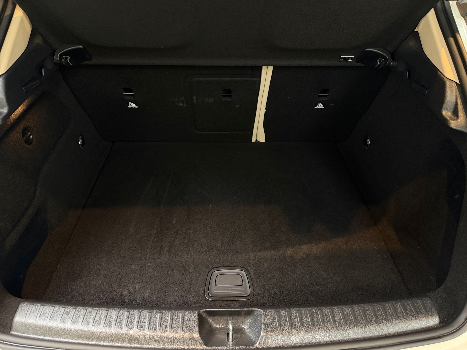 MERCEDES-BENZ GLA 200 1.6 CGI FLEX STYLE 7G-DCT 2019/2020 - Foto 11