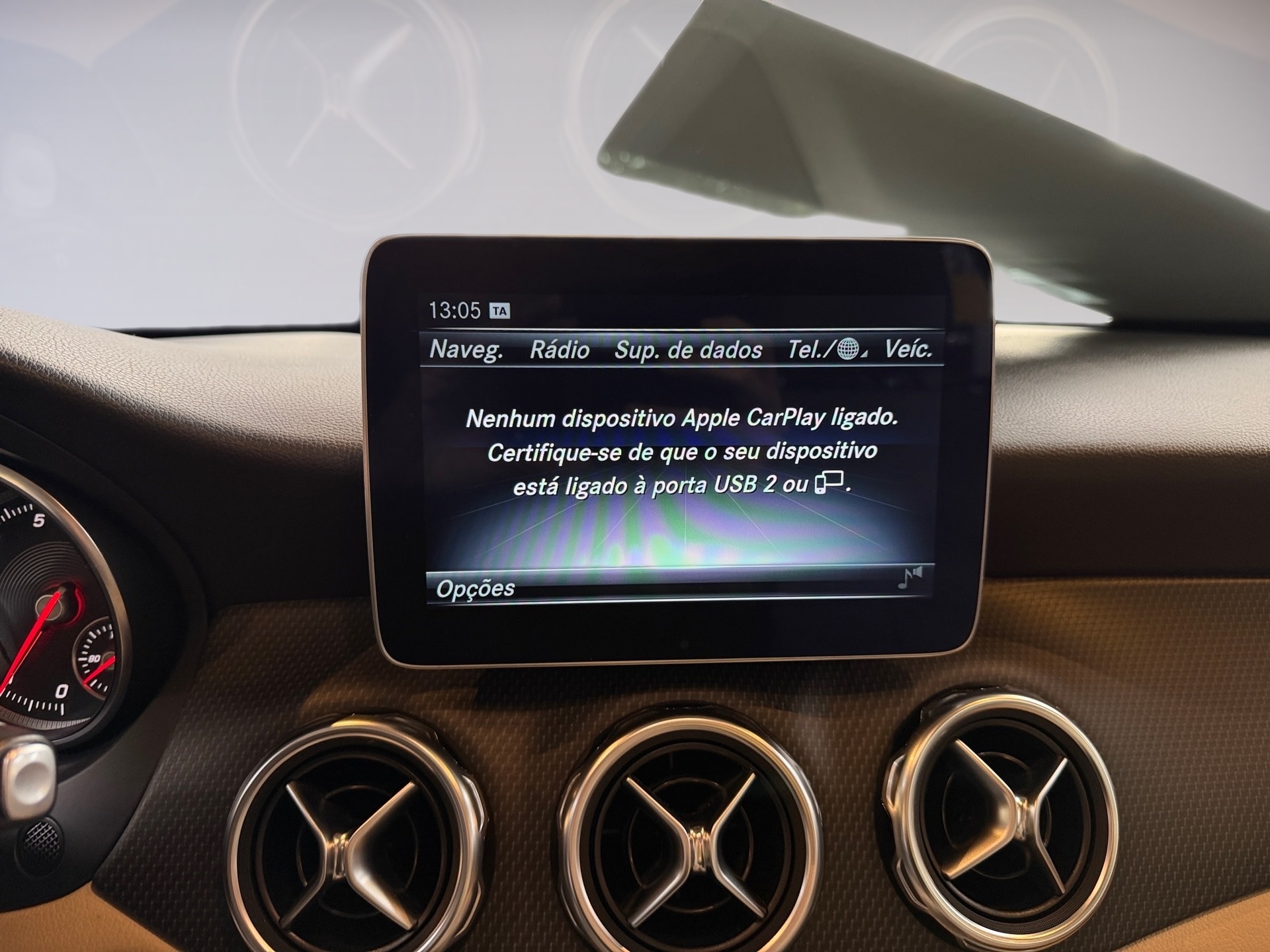 MERCEDES-BENZ GLA 200 1.6 CGI FLEX STYLE 7G-DCT 2019/2020 - Foto 13