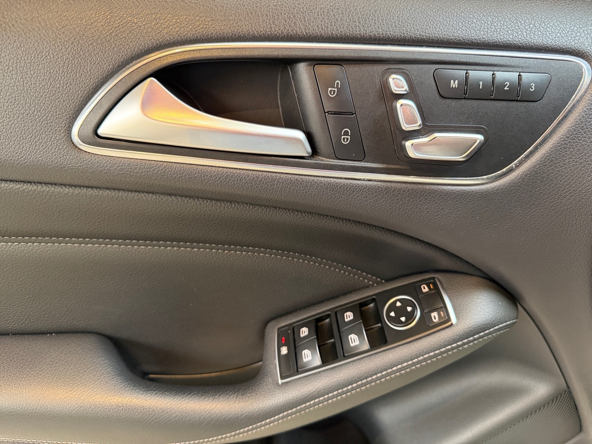 MERCEDES-BENZ B 200 1.6 TURBO GASOLINA 4P AUTOMÁTICO 2015/2015 - Foto 11
