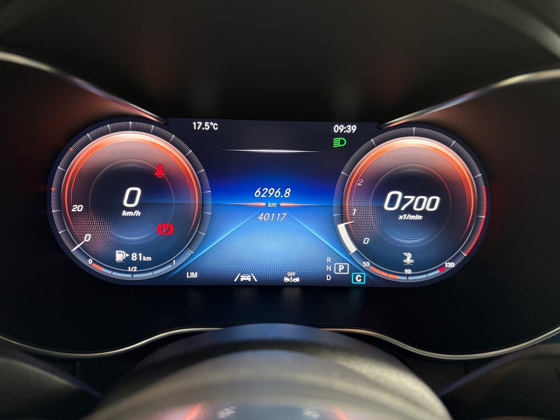 MERCEDES-BENZ GLC 300 2.0 CGI GASOLINA COUPÉ AMG LINE 4MATIC 9G-TRONIC 2023/2023 - Foto 7