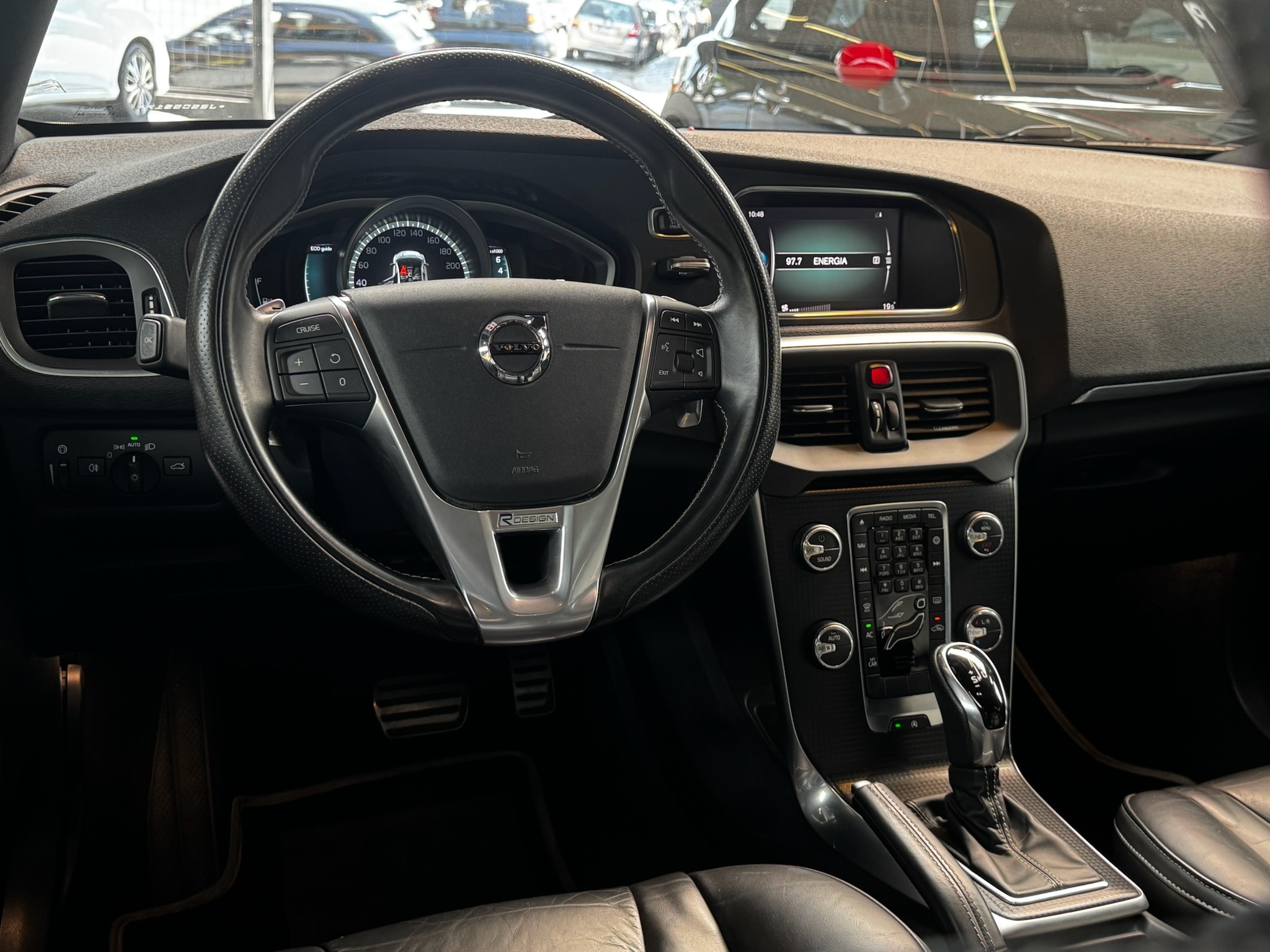 VOLVO V40 2.0 T5 R-DESIGN GASOLINA 4P AUTOMÁTICO 2018/2018 - Foto 9