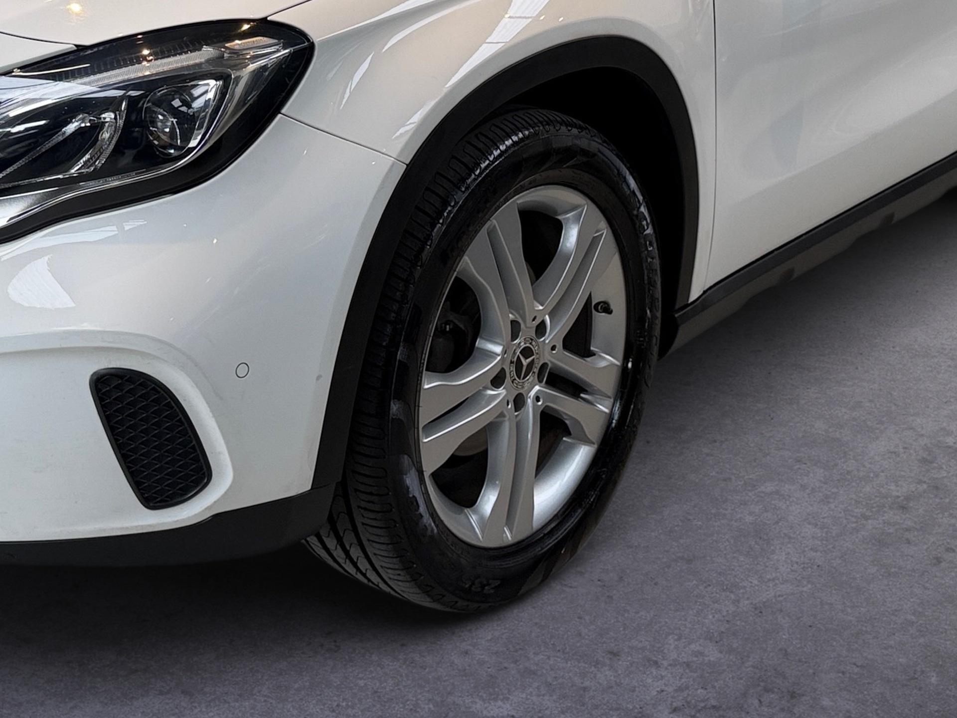 MERCEDES-BENZ GLA 200 1.6 CGI FLEX STYLE 7G-DCT 2019/2020 - Foto 16