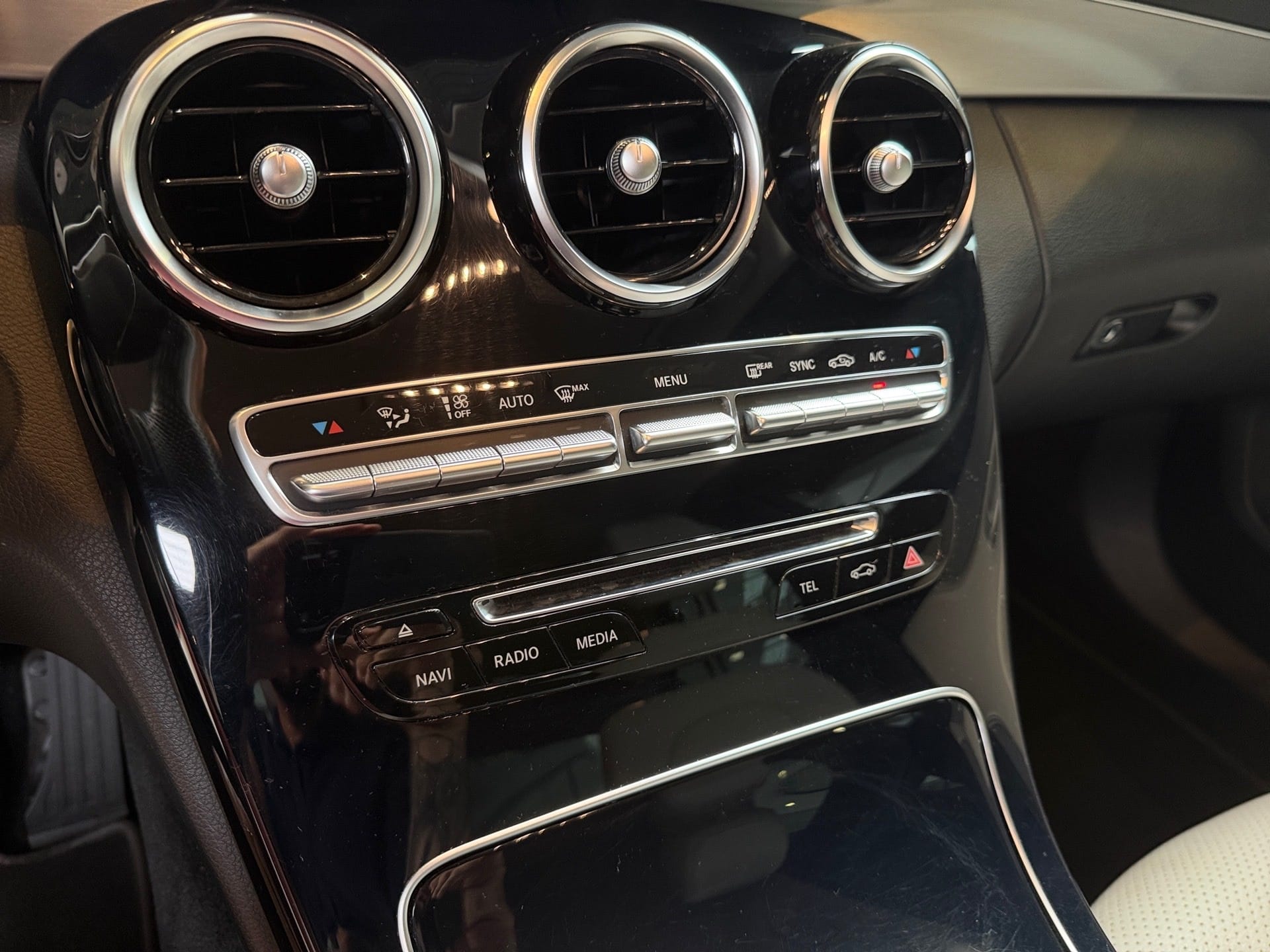 MERCEDES-BENZ C 180 1.6 CGI AVANTGARDE 16V TURBO GASOLINA 4P AUTOMÁTICO 2016/2016 - Foto 9