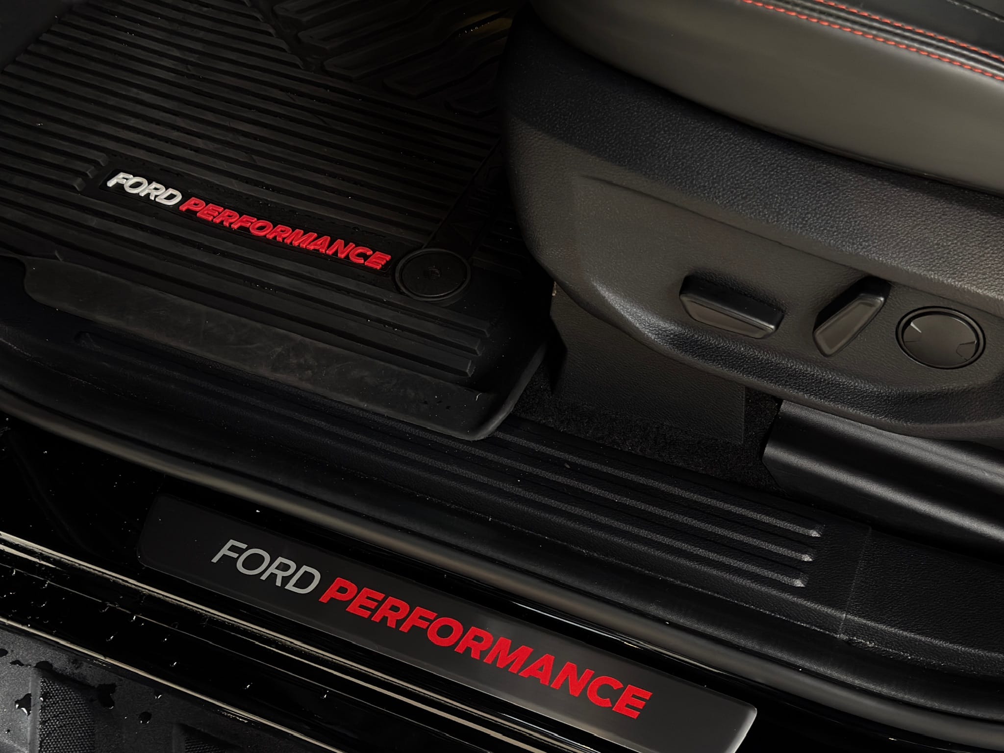 FORD Ranger 3.0 V6 TURBO GASOLINA RAPTOR 4X4 AUTOMÁTICO 2025/2025 - Foto 14