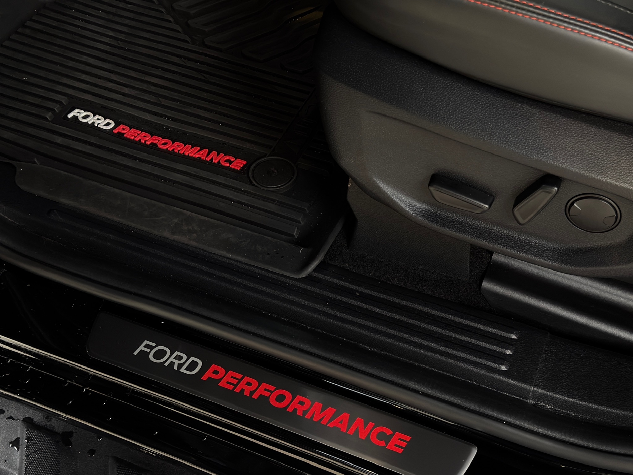 FORD Ranger 3.0 V6 TURBO GASOLINA RAPTOR 4X4 AUTOMÁTICO 2025/2025 - Foto 14