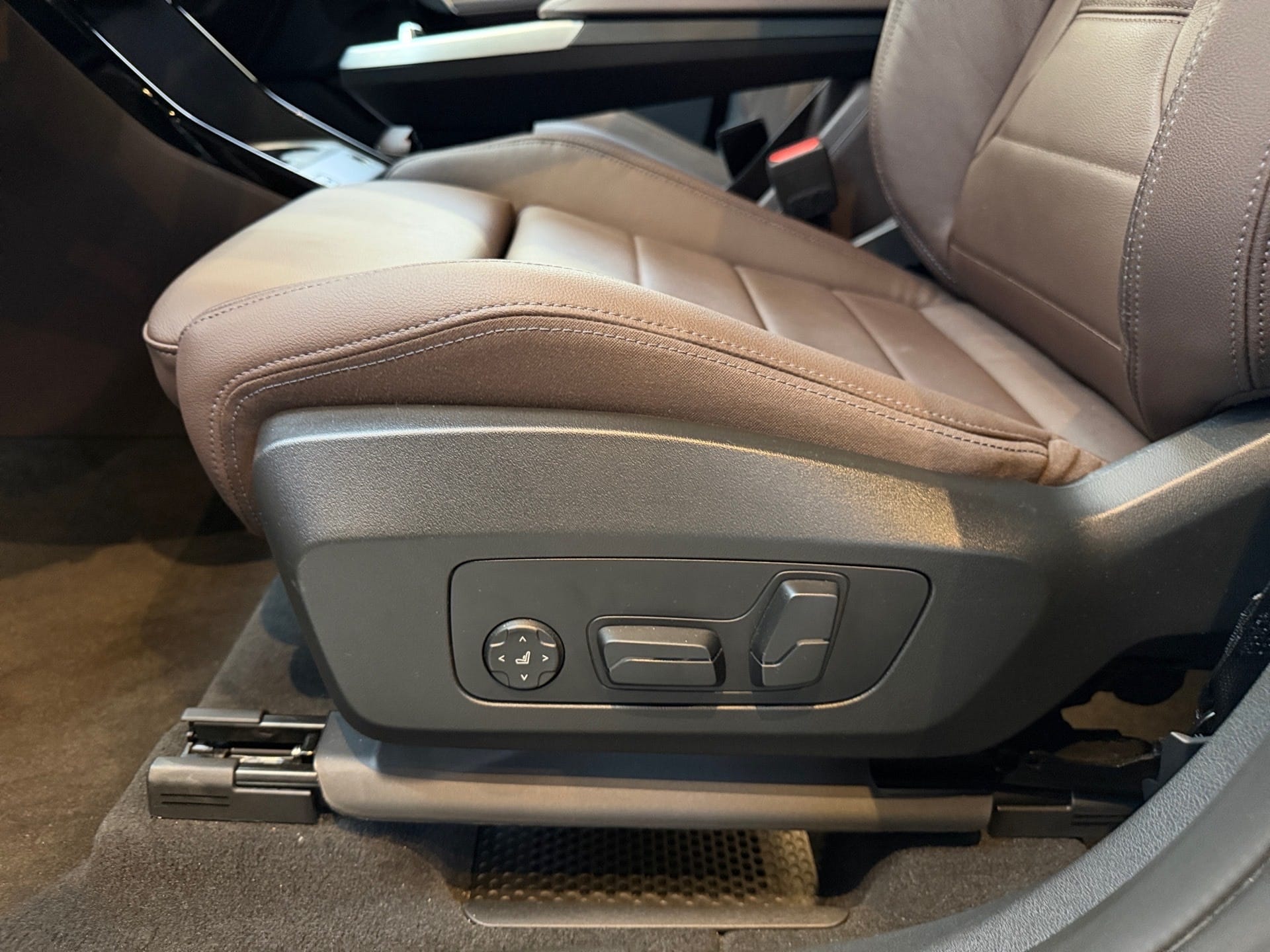 BMW X1 2.0 16V TURBO GASOLINA SDRIVE20I M SPORT STEPTRONIC 2025/2026 - Foto 11