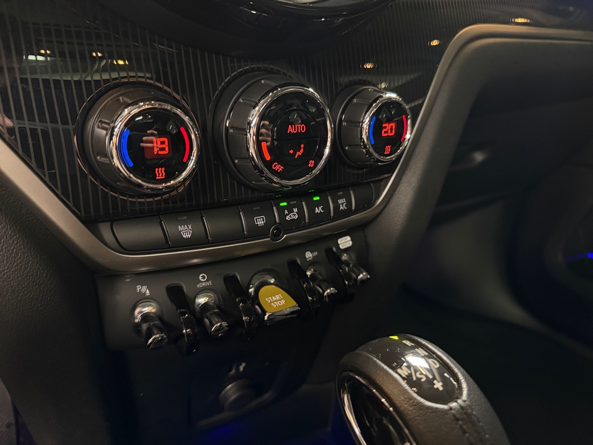 MINI COUNTRYMAN 1.5 12V TWINPOWER TURBO HYBRID COOPER S E ALL4 STEPTRONIC 2021/2022 - Foto 9