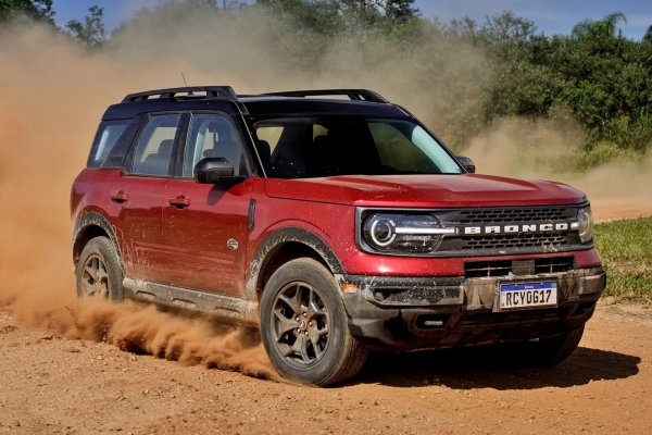 Teste: Novo Ford Bronco Sport acelera com virilidade e é osso duro no off-road