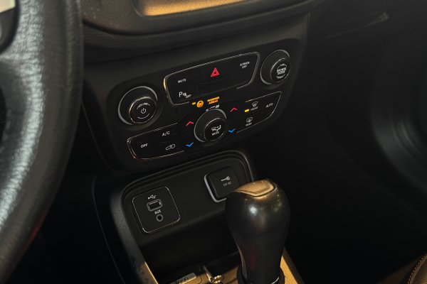 JEEP COMPASS 2.0 16V FLEX LONGITUDE AUTOMÁTICO 2018/2018