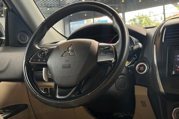 MITSUBISHI ASX 2.0 AWD 16V FLEX 4P AUTOMÁTICO 2017/2018
