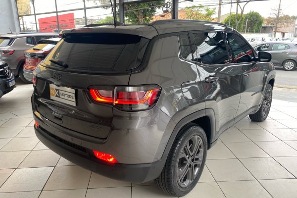 JEEP COMPASS 1.3 T270 TURBO FLEX LONGITUDE 80 ANOS AT6 2021/2022