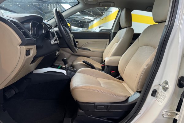 MITSUBISHI ASX 2.0 AWD 16V FLEX 4P AUTOMÁTICO 2017/2018